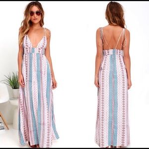 LuLus maxi dress size small